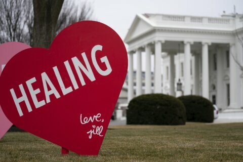 Biden views Valentine’s Day decorations on WH lawn