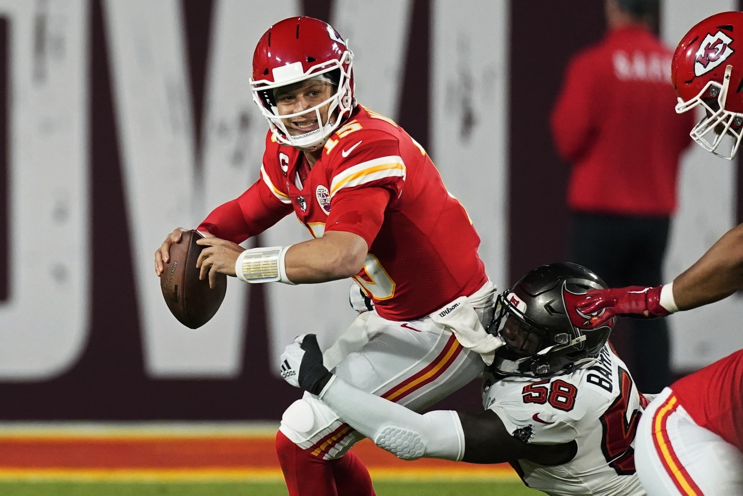 Mahomes stars as Chiefs claim third win after first-half blitz against  Brady's Bucs