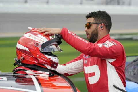 Wallace becomes 1st Black driver to lead lap at Daytona 500