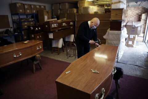 FEMA offers help with pandemic-related funeral costs