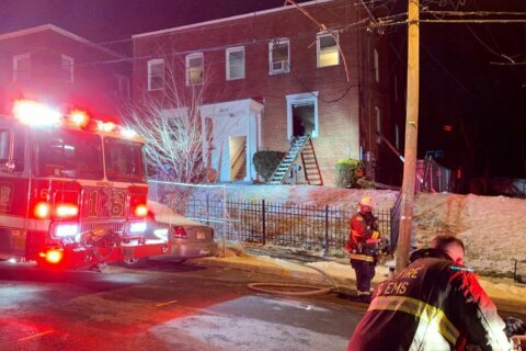 DC residents displaced following apartment fire
