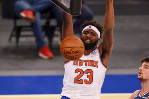 Randle scores 37, Knicks rout Wizards 131-113