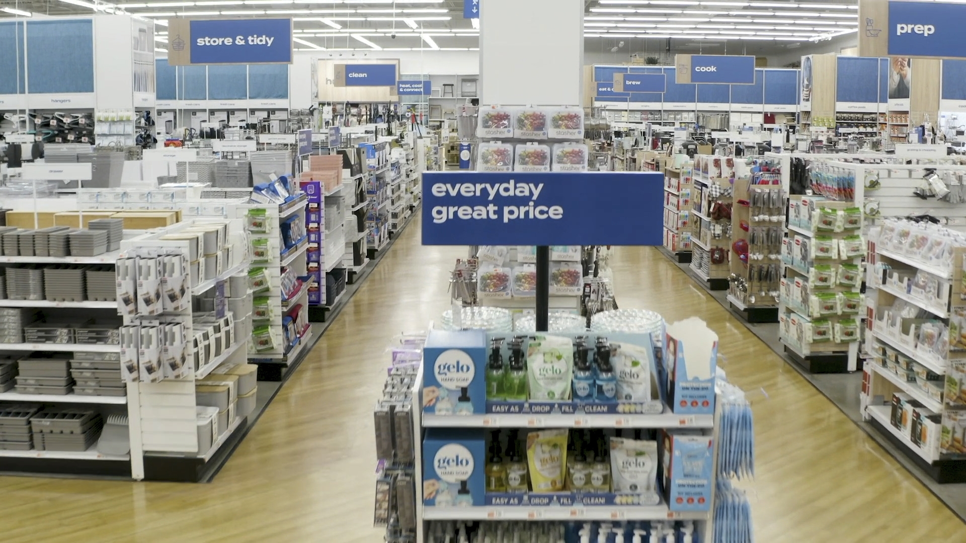 bed-bath-beyond-goes-with-something-new-to-revive-brand-wtop-news