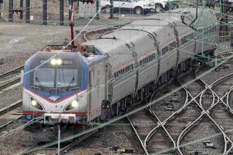 Amtrak CEO voices opposition to proposed MAGLEV train line