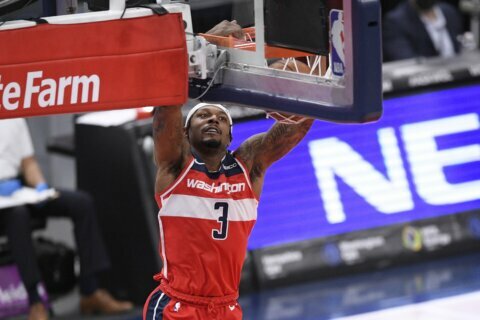 Wizards beat Clippers 119-117 behind 33 from Beal
