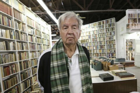 Pulitzer Prize-winning author Larry McMurtry dies at 84