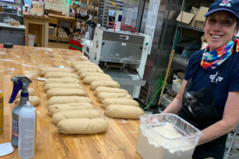 Fairfax Co. bakery gives away more than 20,000 loaves of bread during pandemic