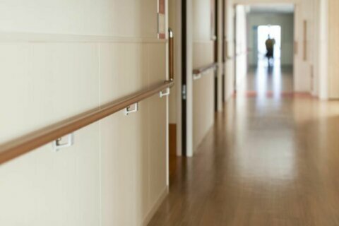 Virginia revises guidelines for nursing home visits