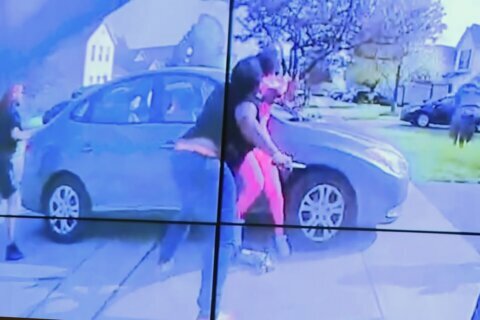 Columbus police officer fatally shoots Black teen swinging knife