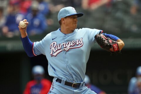 Rangers beat O’s 1-0 in 10 in duel of opening day starters