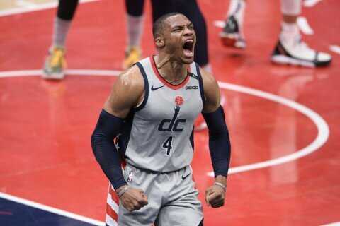 Westbrook lifts Wiz past Pels at line after Zion foul in OT