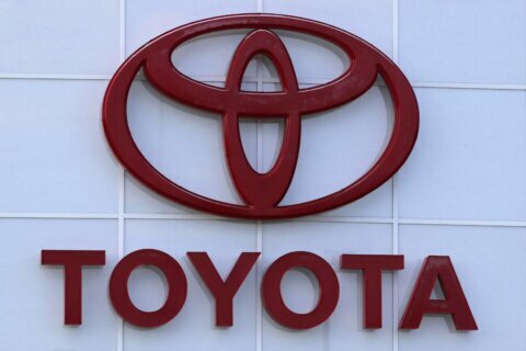Toyota recalls Venza SUVs to fix air bag wiring problem