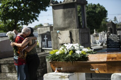 Brazil tops 400,000 virus deaths amid fears of renewed surge