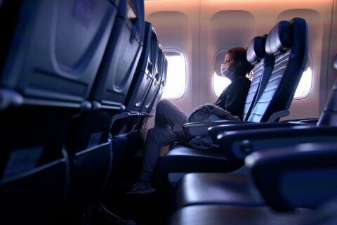 Keeping middle seats vacant on airplanes can reduce risk of Covid-19 exposure by up to 57%, CDC study says