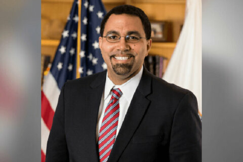 John King, former US education secretary, to run for governor in Md.