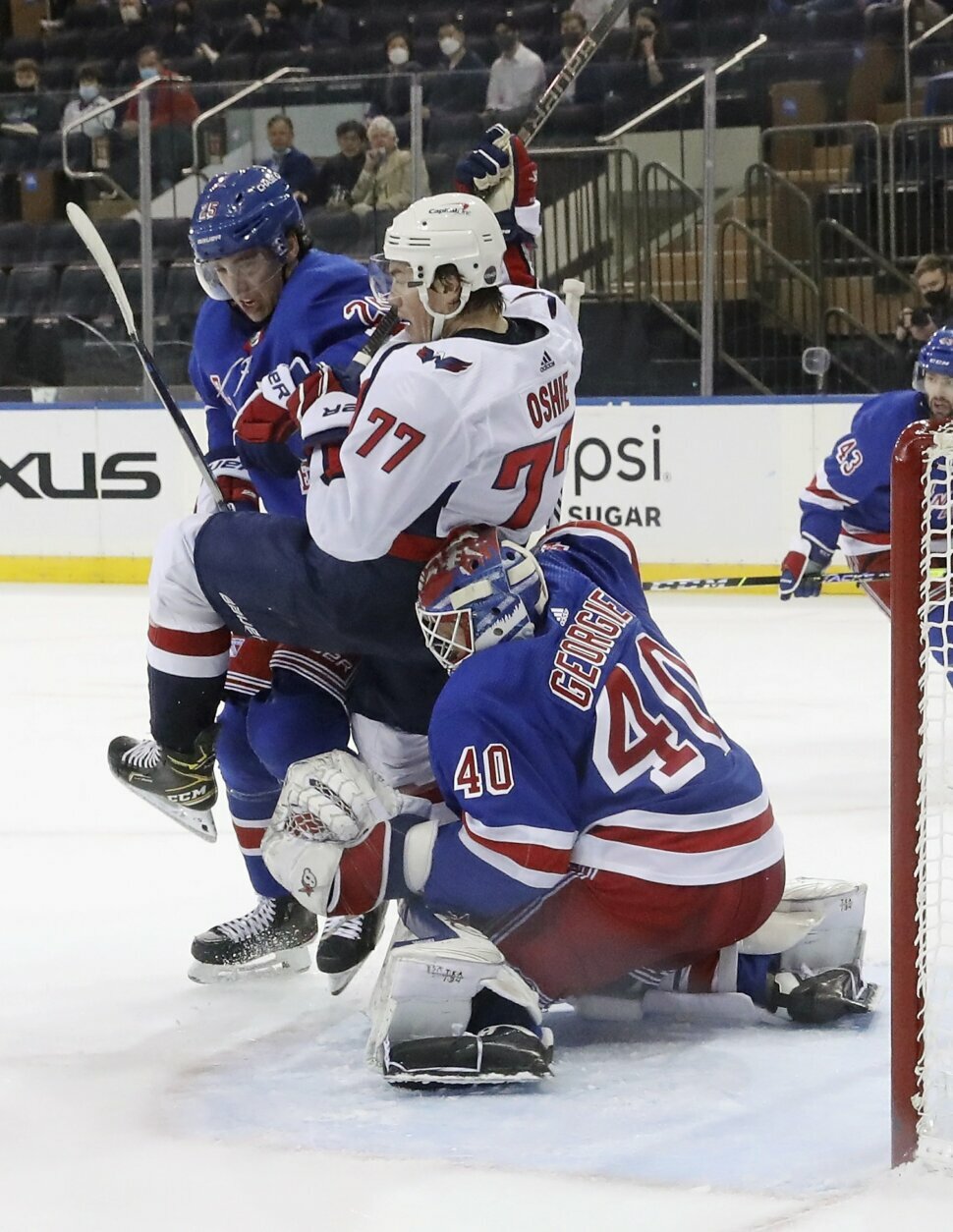Rangers Fall Flat as Capitals Cruise to Victory - The New York Times