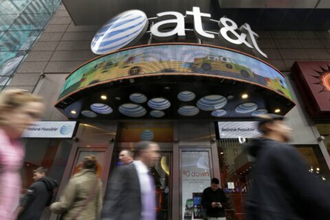 AT&T says the outage to its US cellphone network was not caused by a cyberattack