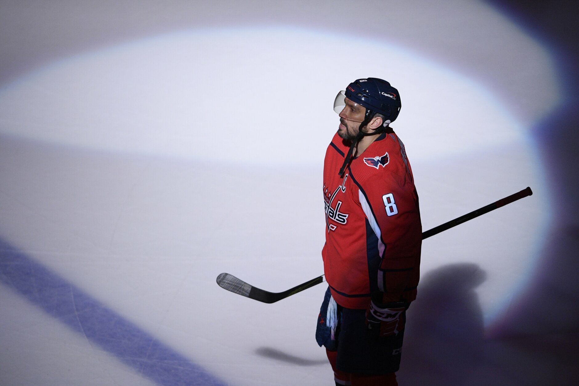 Nic Dowd explains why he re-signed with the Capitals