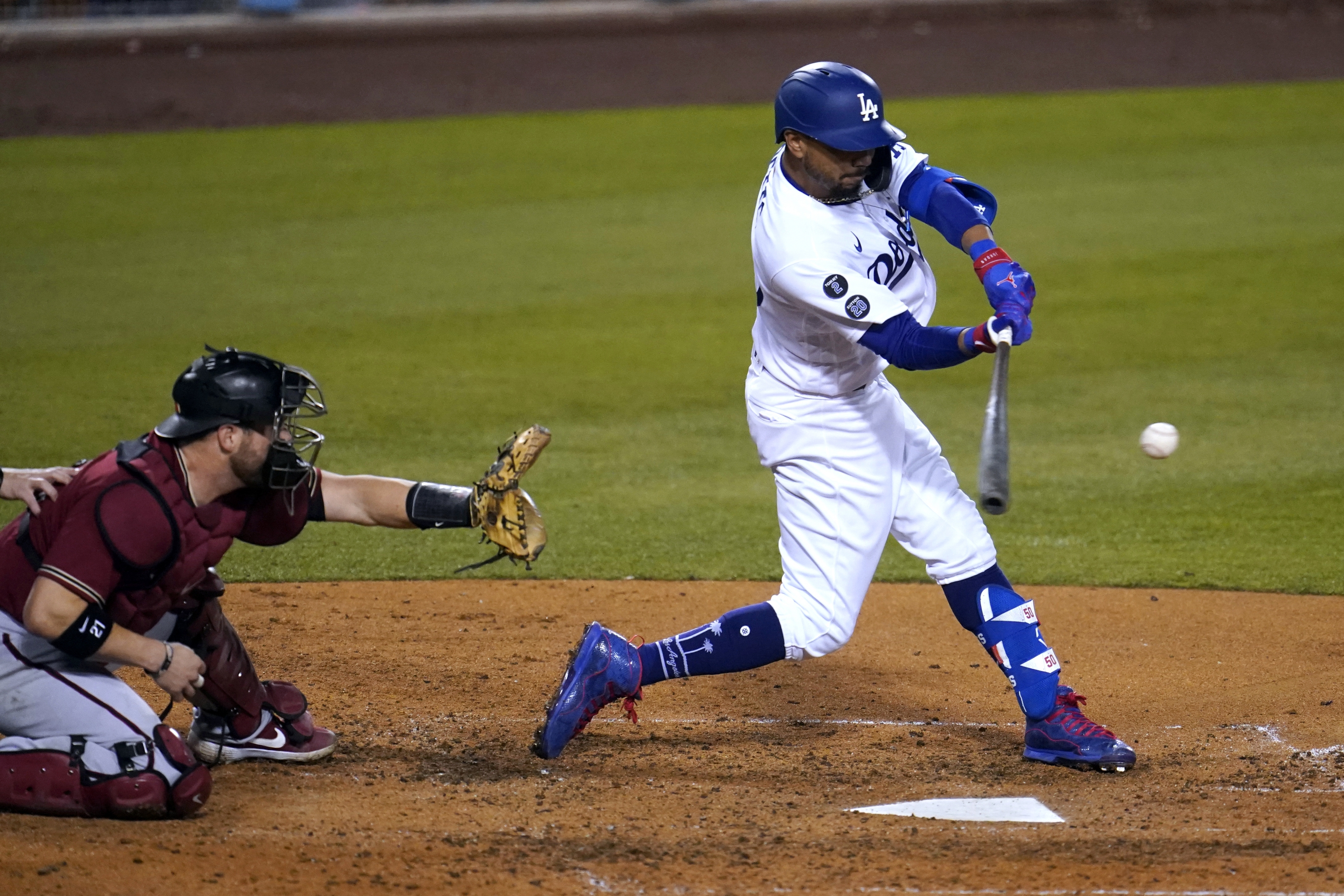 Yoshi Tsutsugo of the Los Angeles Dodgers at bat during the ninth