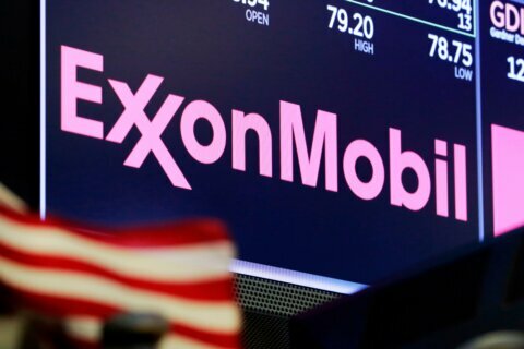 At least 2 Exxon board members lose seats in climate fight