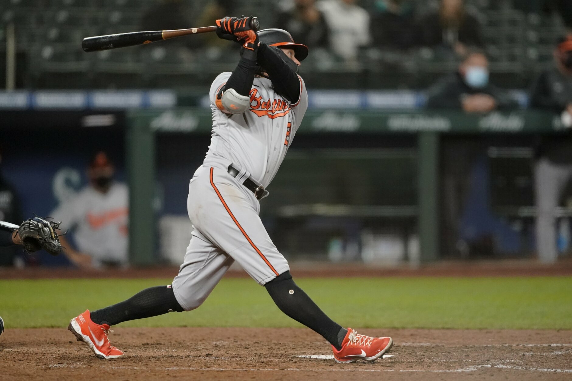 Orioles use pair of late homers to rally past Mariners 53 WTOP News