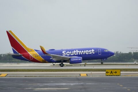 Southwest delays alcohol service after recent incidents