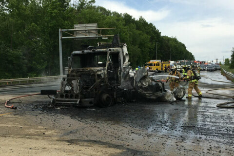 1 severely injured in high speed crash, fire on I-95 near Dale City