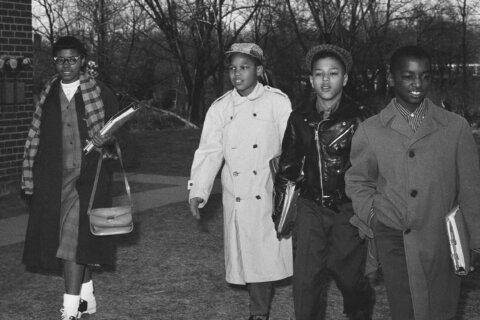 First students to desegregate Arlington school honored with trail dedication
