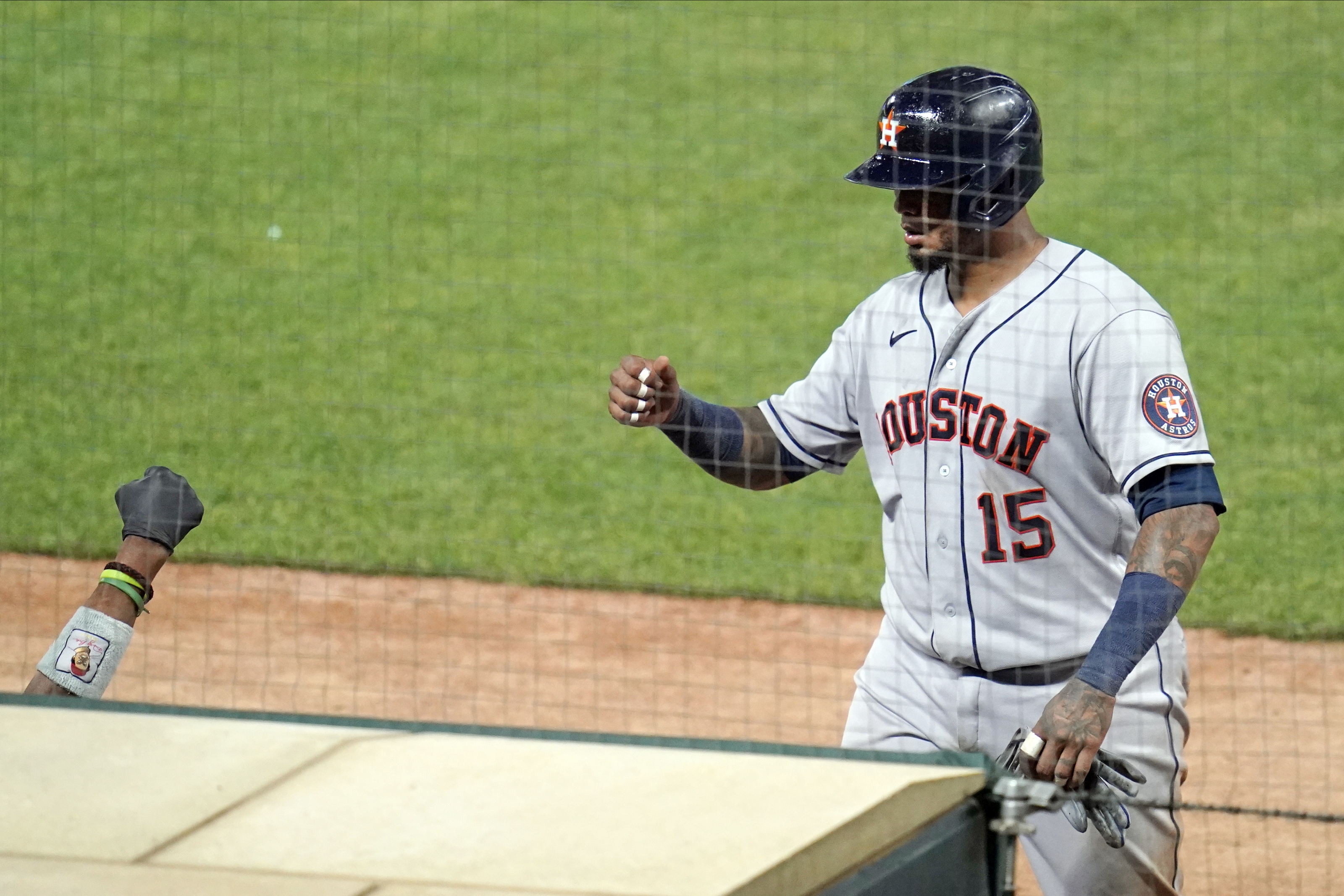 Baseball: Kenta Maeda's season over as Astros beat Twins to win ALDS