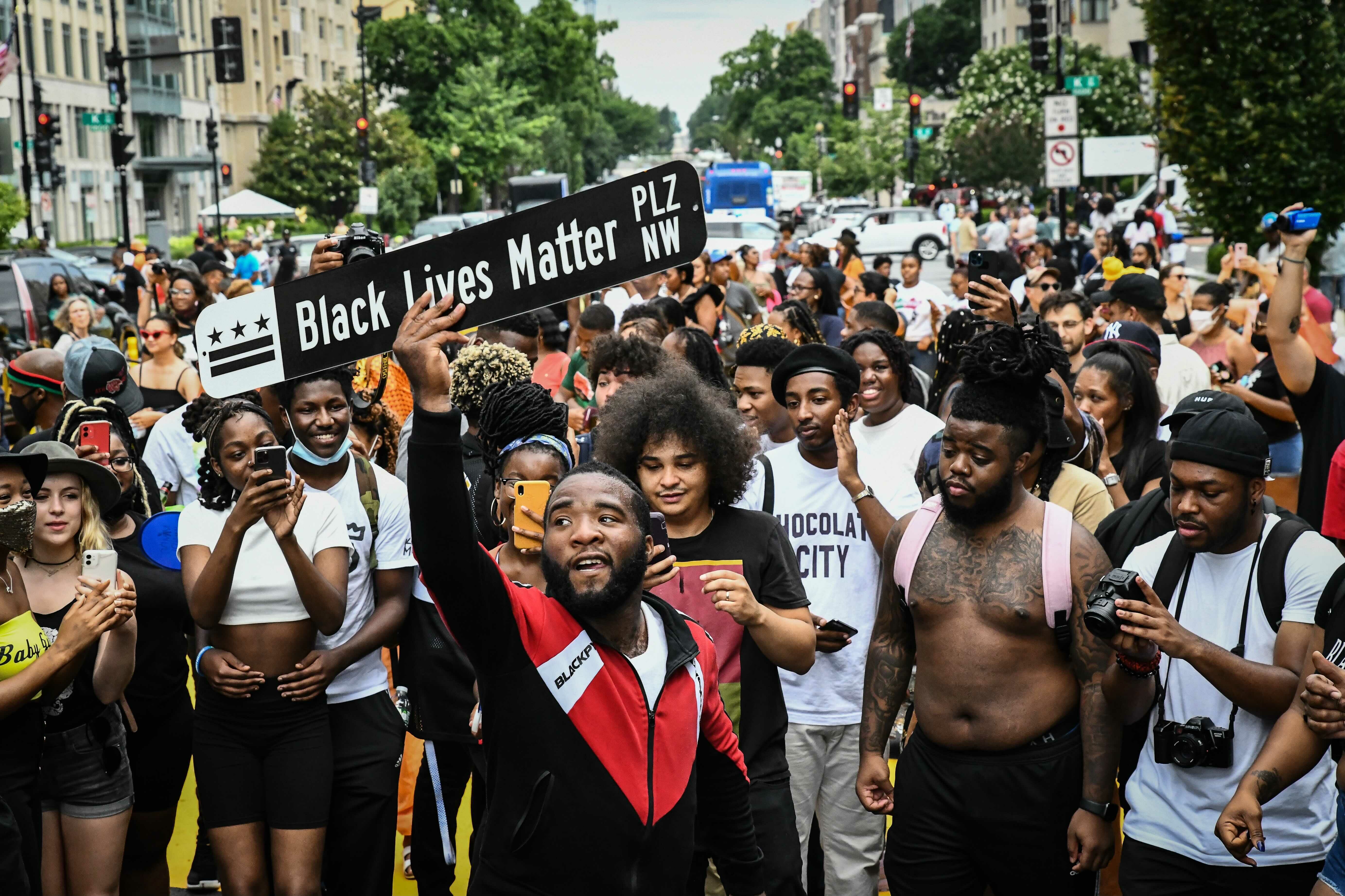 Gospel, Go-go and DJ battles: DC residents celebrate Juneteenth at Black  Lives Matter Plaz