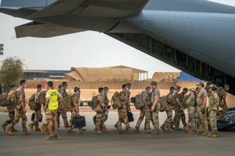 Macron to reduce French military troops in Africa’s Sahel