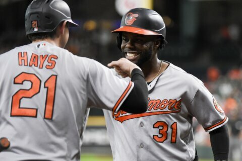 Mullins has 4 hits as O’s cruise to 13-3 win over Astros