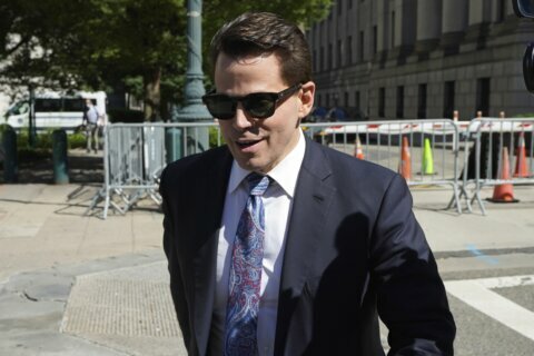 Scaramucci tells banker trial jury about Trump's transition