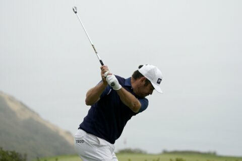 Bland, Henley share lead in a US Open that is really open