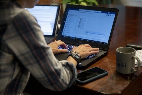 A credit card giant says no one should work from the office 5 days a week