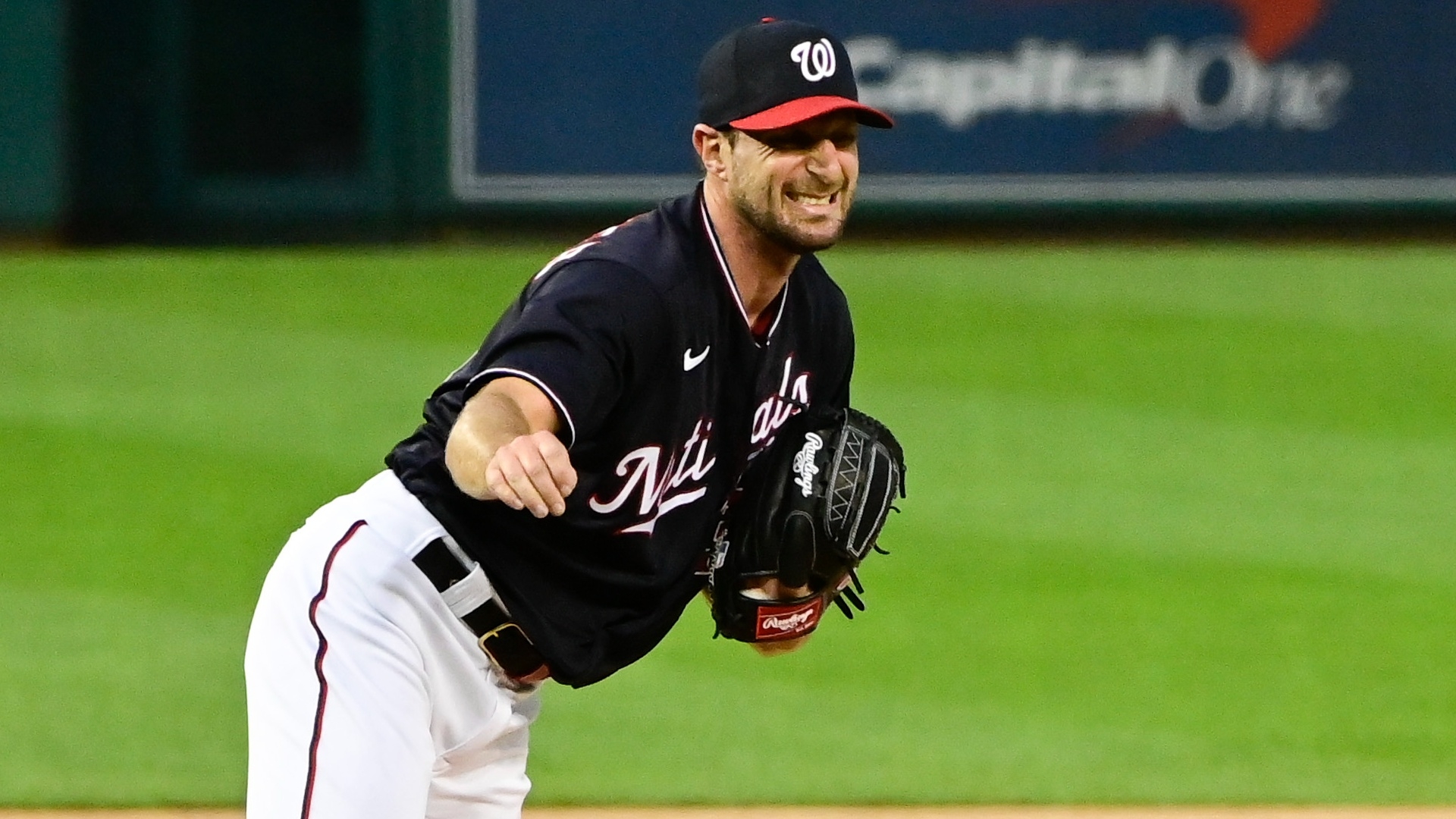 Abrams stays hot, homers on his bobblehead night as the Nationals