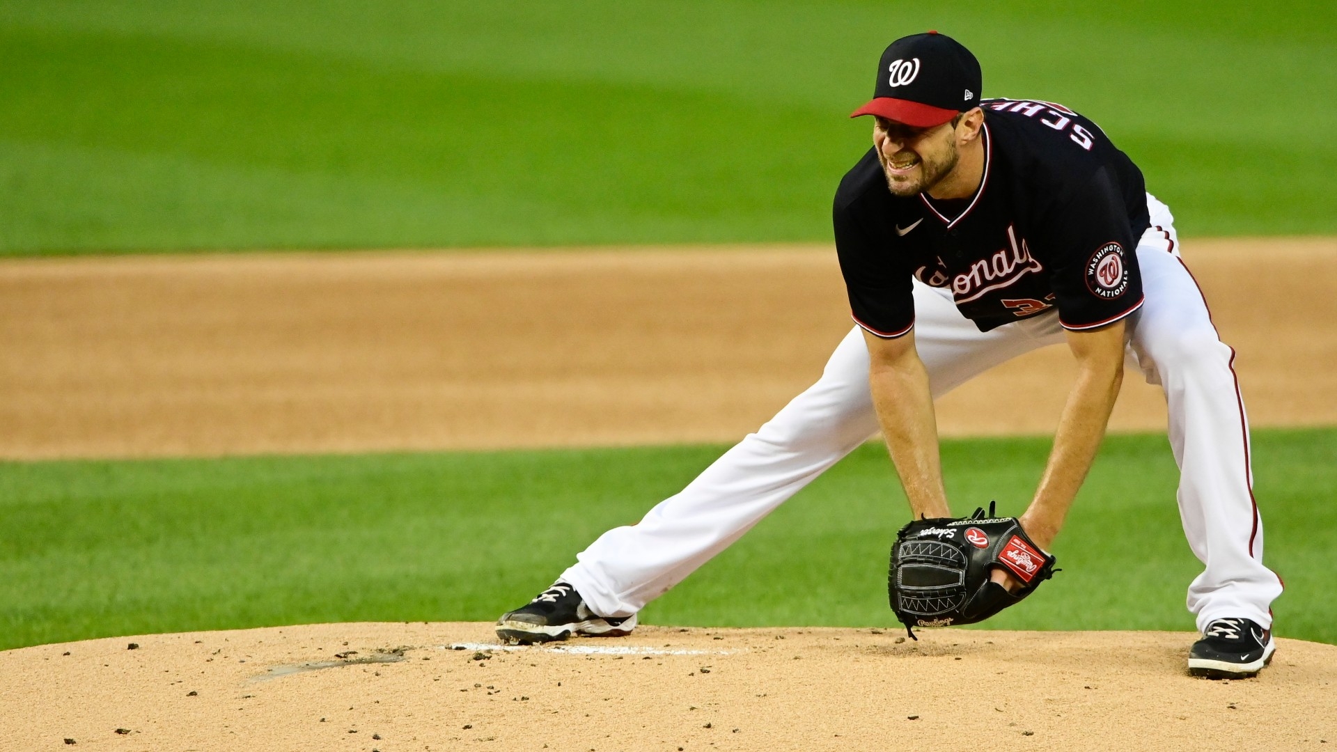 Phillies first baseman Bryce Harper leaves game versus Nationals with  mid-back spasms - NBC Sports