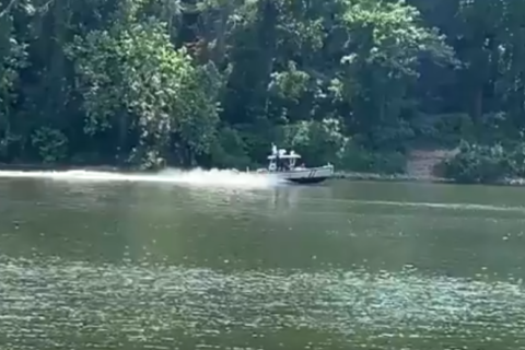 Police find body of man who tried to swim across Potomac River