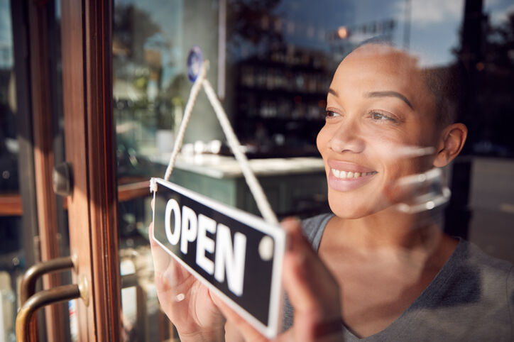 K grants up for grabs for women-owned businesses in this Northern Va. city – WTOP News
