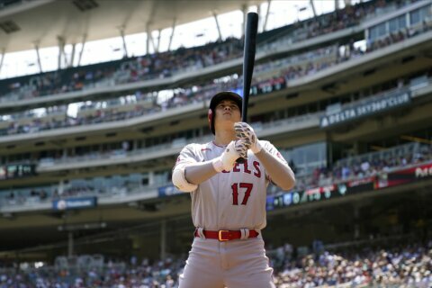 Ohtani's MLB-best 35th HR lifts Angels past Twins 6-2