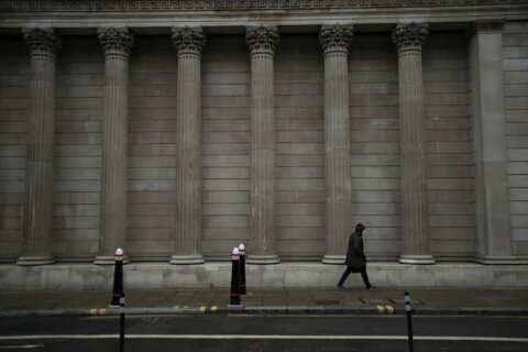 Bank of England ditches dividend limits on UK banks