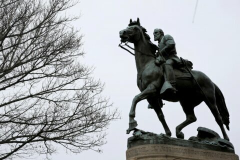 2 bidders protest plan for Charlottesville’s Gen. Lee statue