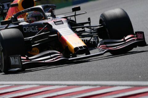 Bottas handles heat to top 2nd practice at Hungarian GP