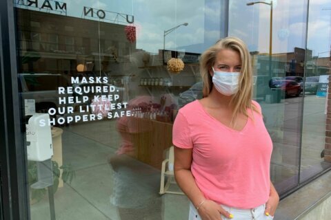 ‘Not going to have 2020 happen again’: DC businesses ready for start of new indoor mask mandate