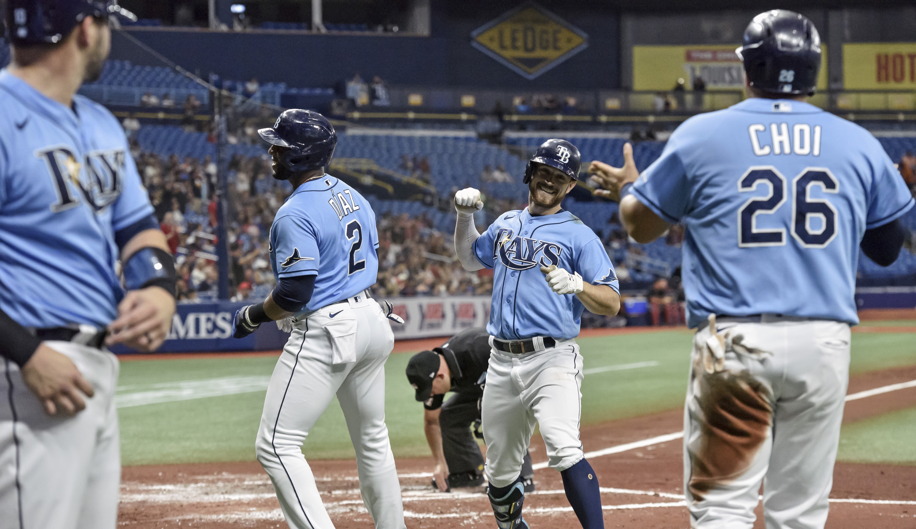 Lowe hits slam, Rays rally with 2 in 9th to beat Indians 9-8 - WTOP News