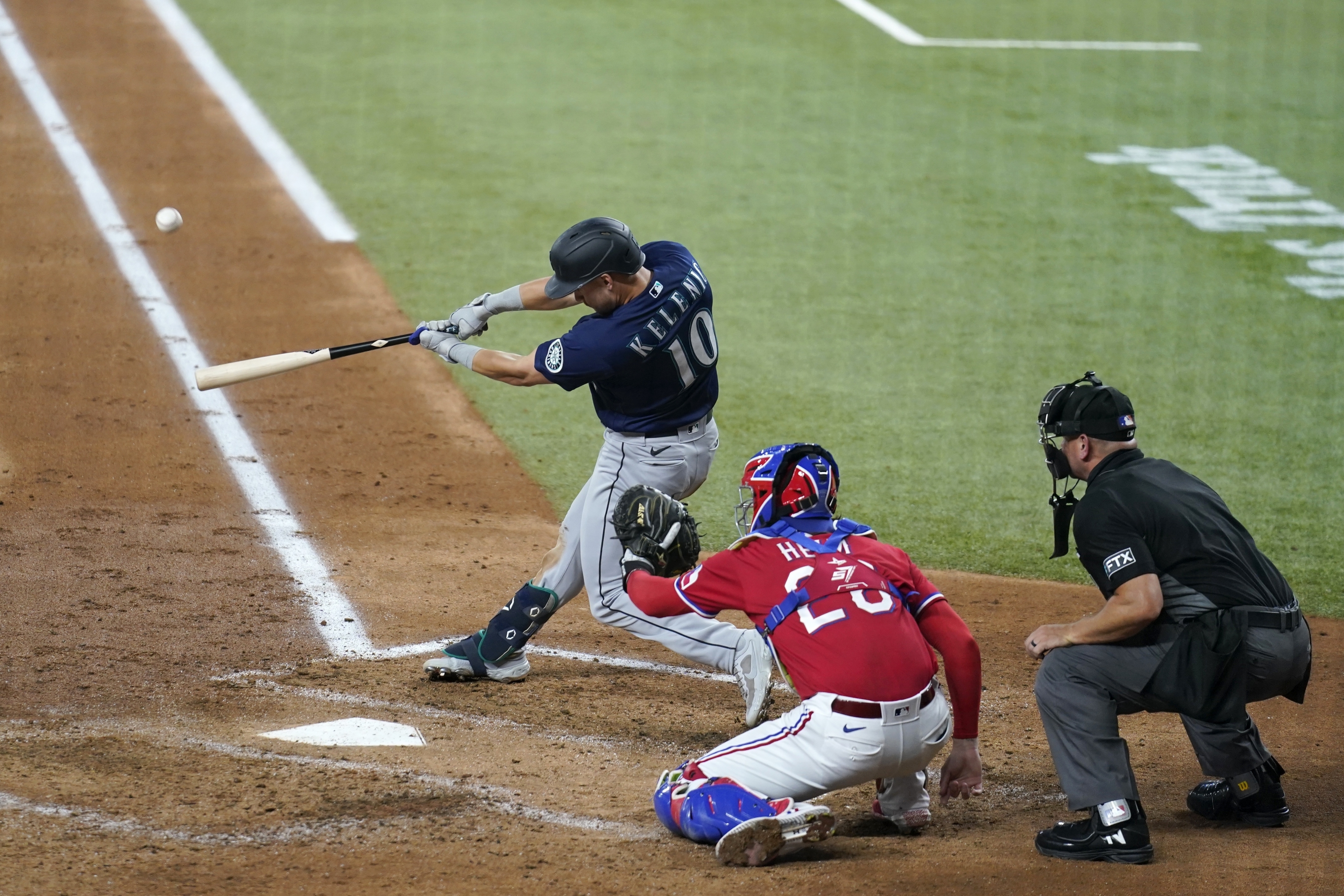 Rangers Agree to Contracts with Isaiah Kiner-Falefa, Joey Gallo 