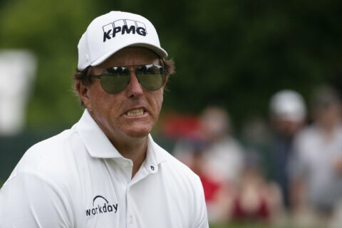 Column: Mickelson’s diet of coffee, low-hanging fruit shows