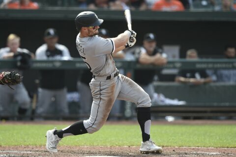 Engel’s HR in 10th propels White Sox to season sweep of O’s