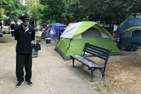 Homelessness divides a Northwest DC neighborhood