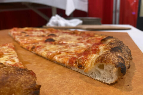 DC-area Andy’s Pizza wins top prize with next to no toppings